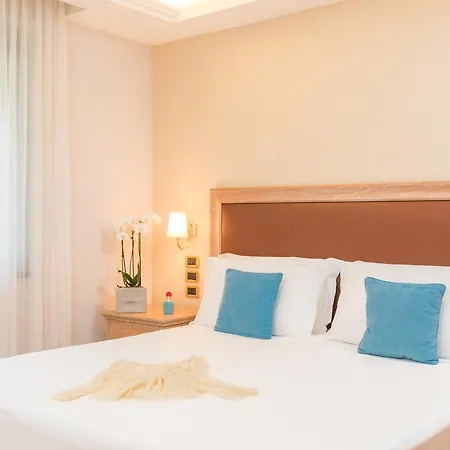 Hotel Oleandri 4*