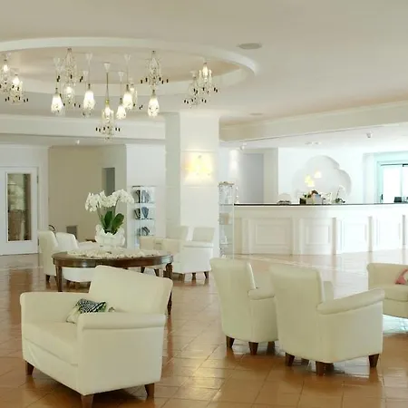 Otel Oleandri Paestum