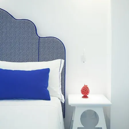 Otel Oleandri