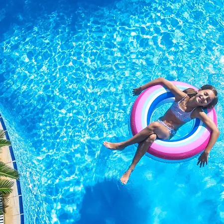 Hotel Oleandri 4*
