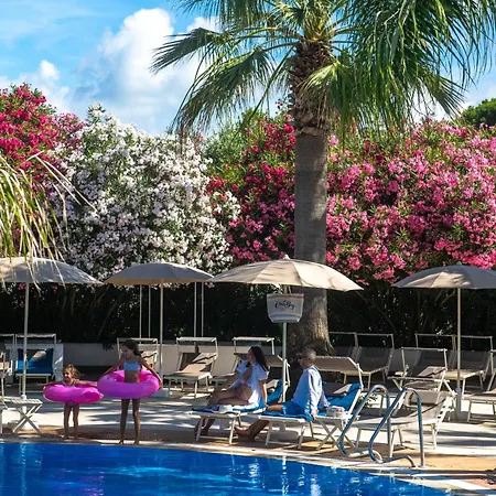 Hotel Oleandri 4*